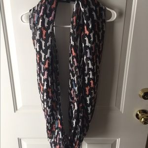 Dachshund eternity scarf